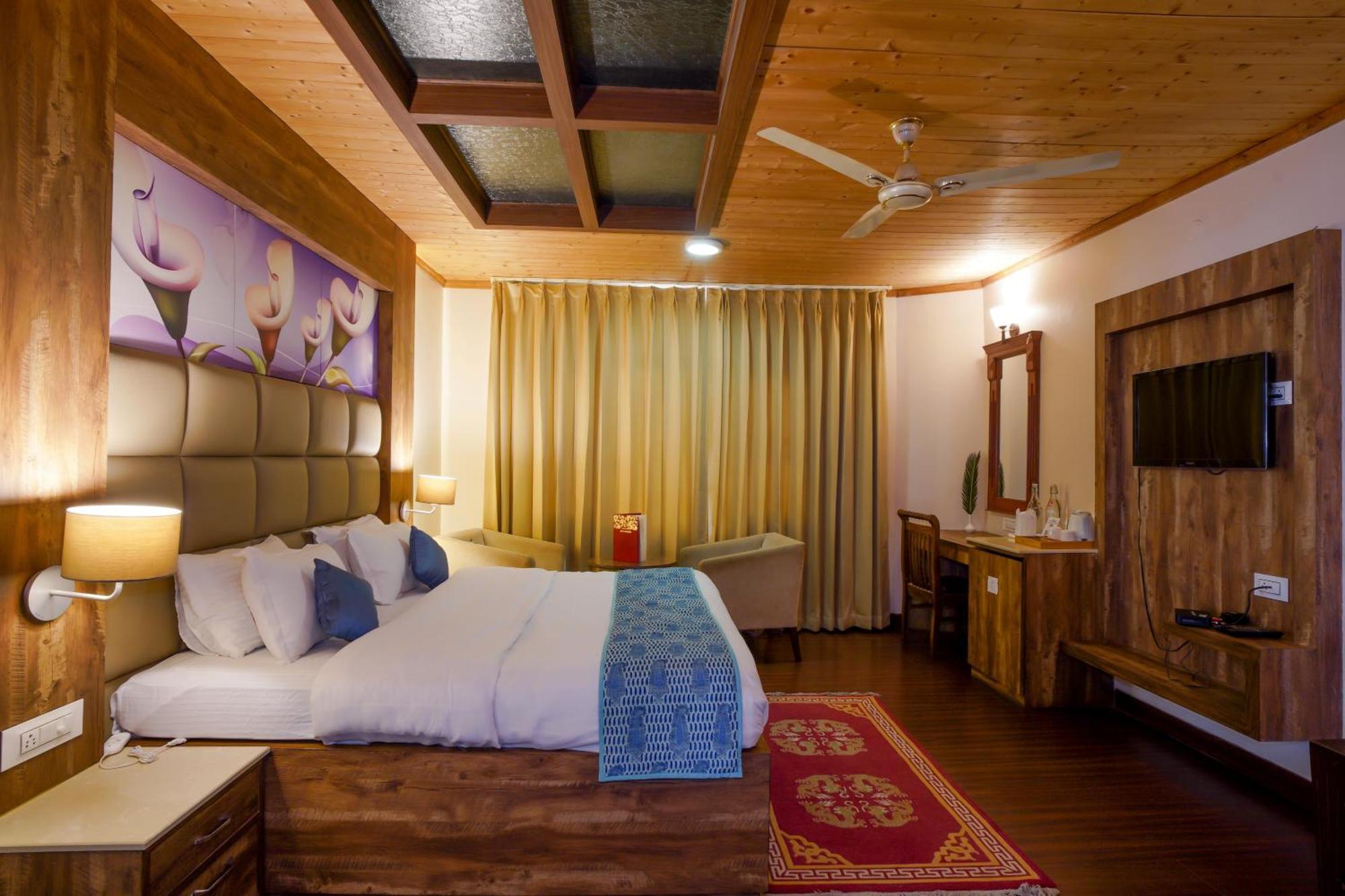 Vilasa Lall Ji Resort Dalhousie Exteriör bild