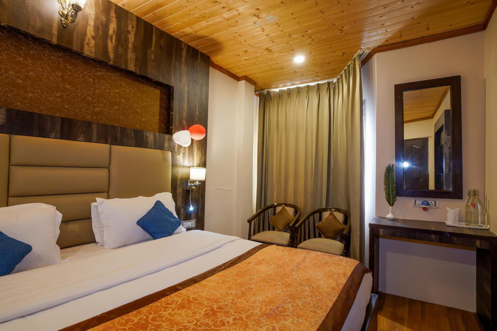 Vilasa Lall Ji Resort Dalhousie Exteriör bild