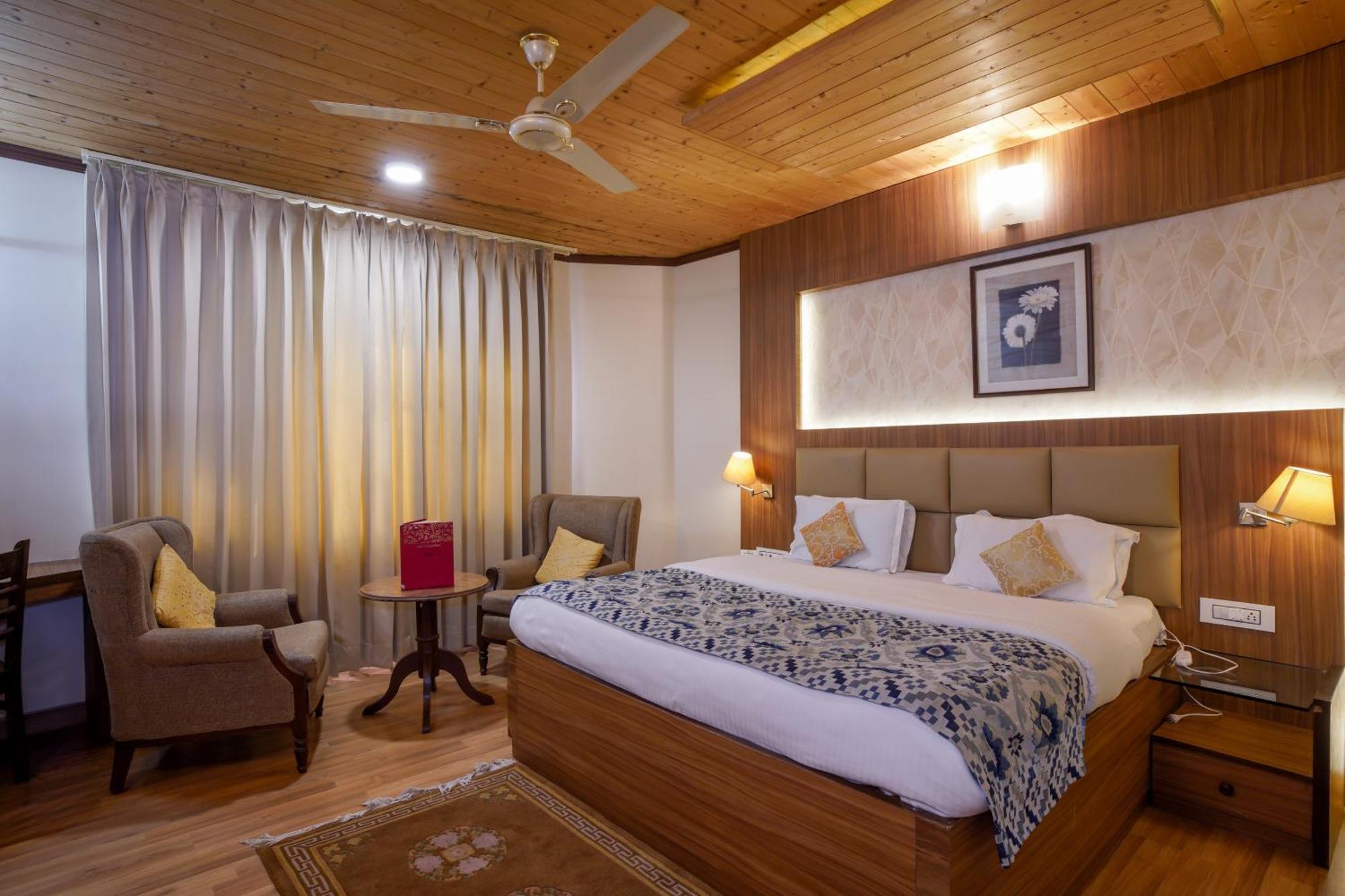 Vilasa Lall Ji Resort Dalhousie Exteriör bild