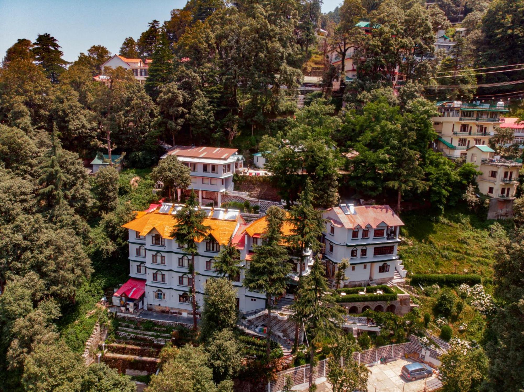 Vilasa Lall Ji Resort Dalhousie Exteriör bild