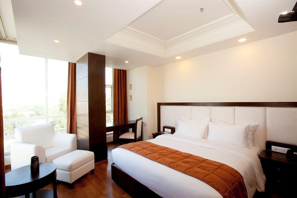 Vilasa Lall Ji Resort Dalhousie Exteriör bild