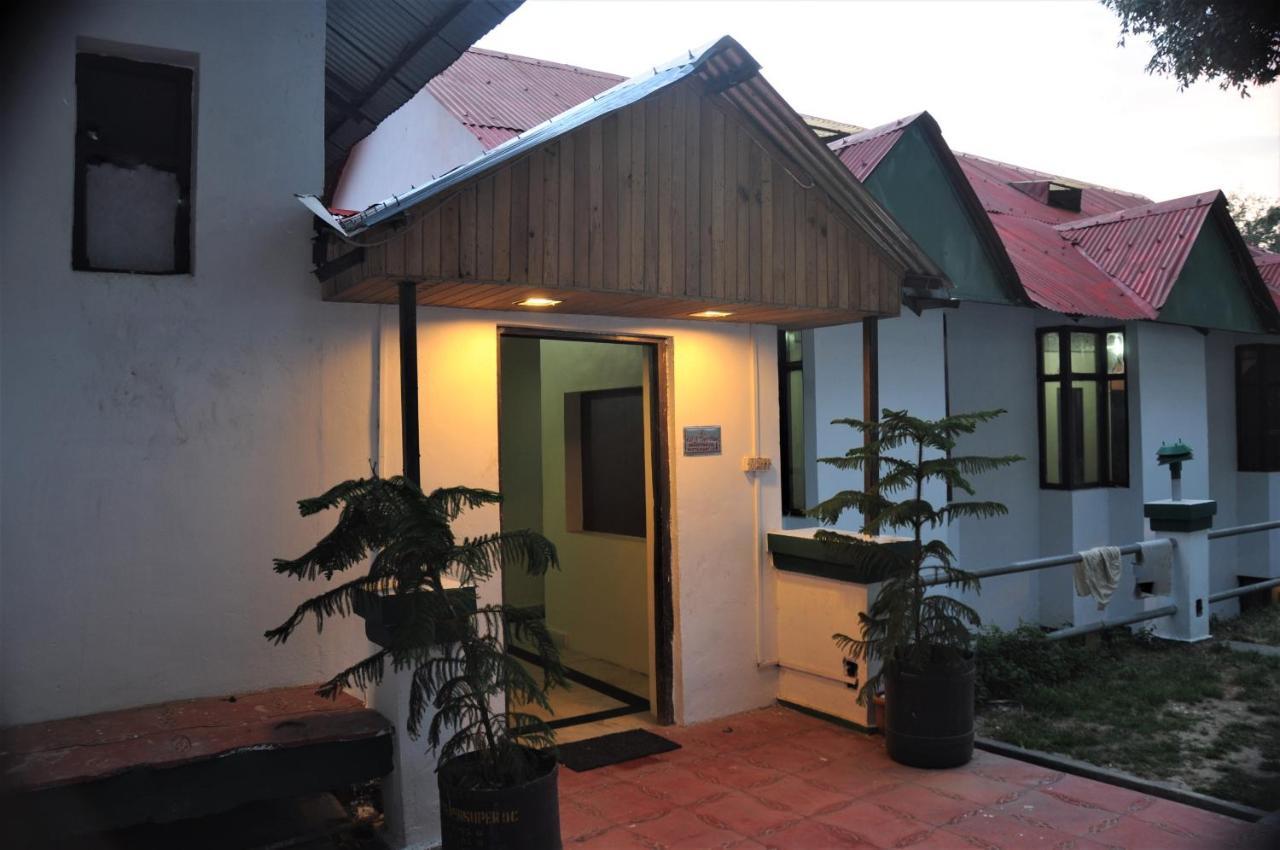 Vilasa Lall Ji Resort Dalhousie Exteriör bild